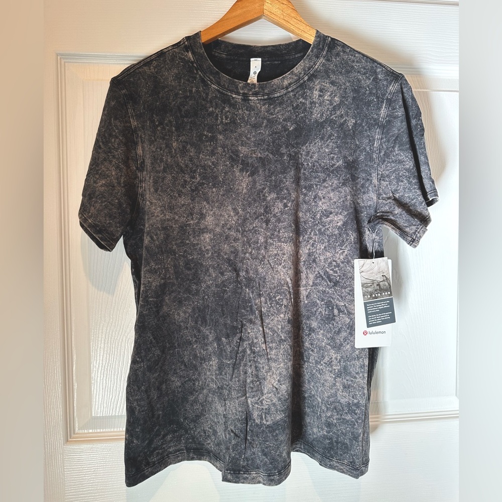 Lululemon All Yours Tee, Cloud Wash, Size 4, New With Tags